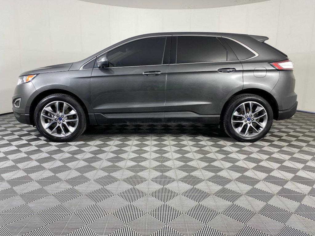 Used 2016 Ford Edge Titanium w/ Equipment Group 301A AWD/4WD image 4