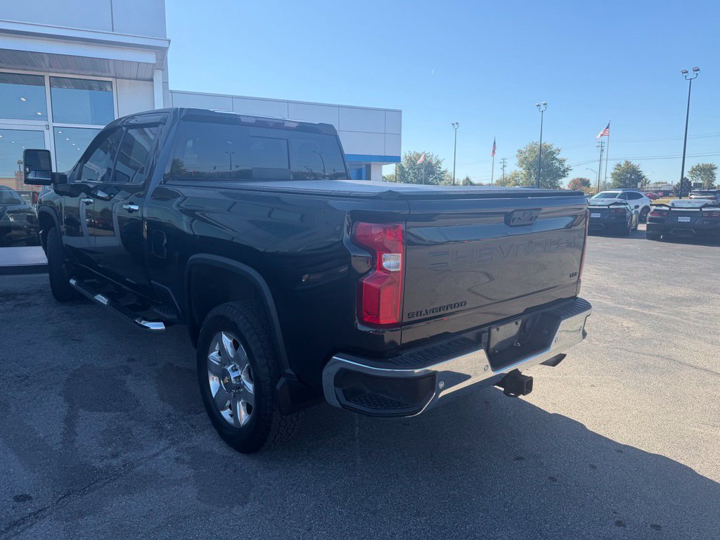 Used 2022 Chevrolet Silverado 2500 LTZ w/ LTZ Plus Package AWD/4WD image 4