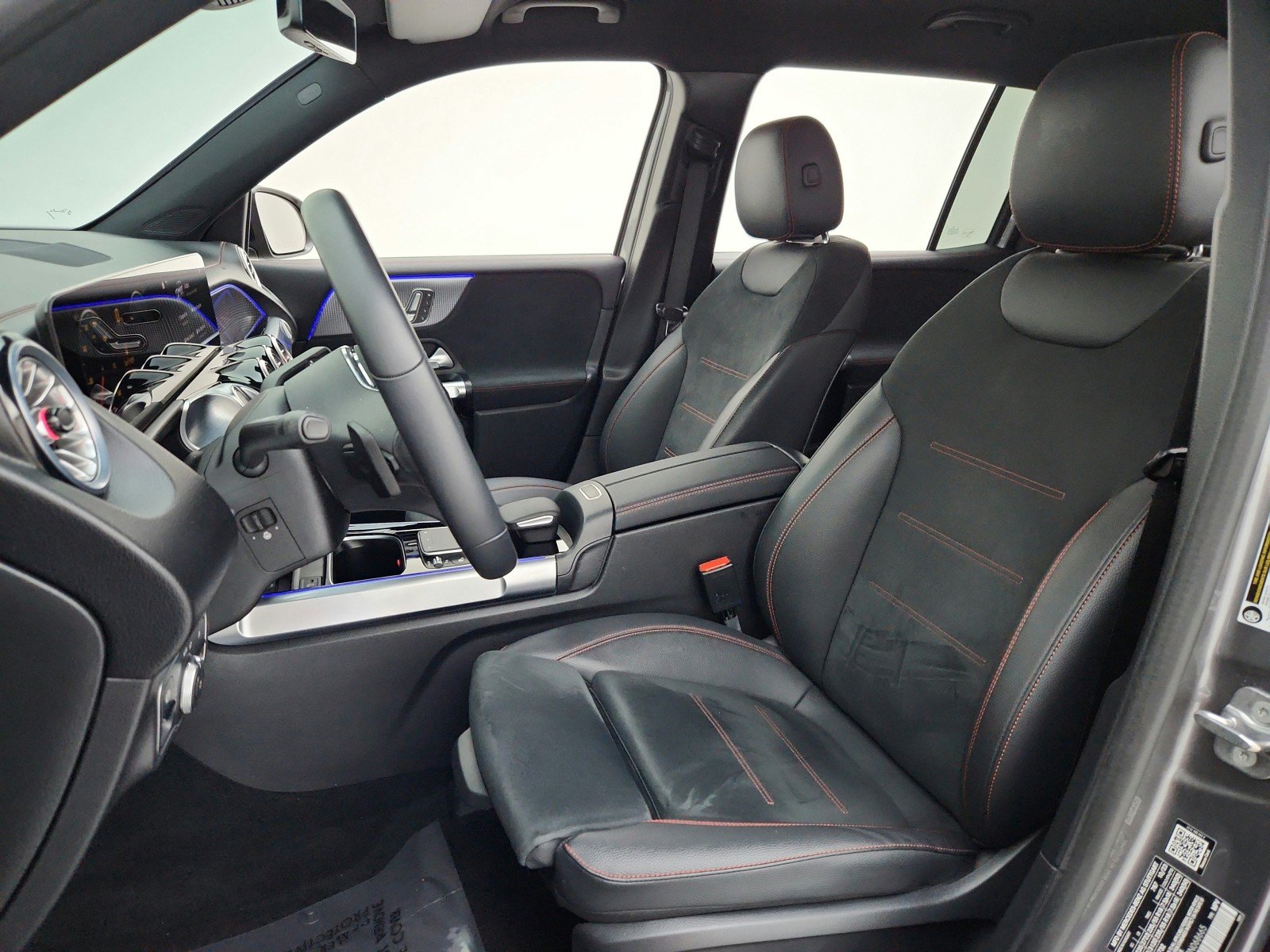 Certified 2023 Mercedes-Benz EQB 300 4MATIC image 17