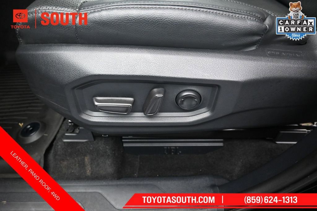Used 2024 Toyota Tundra Limited AWD/4WD image 29