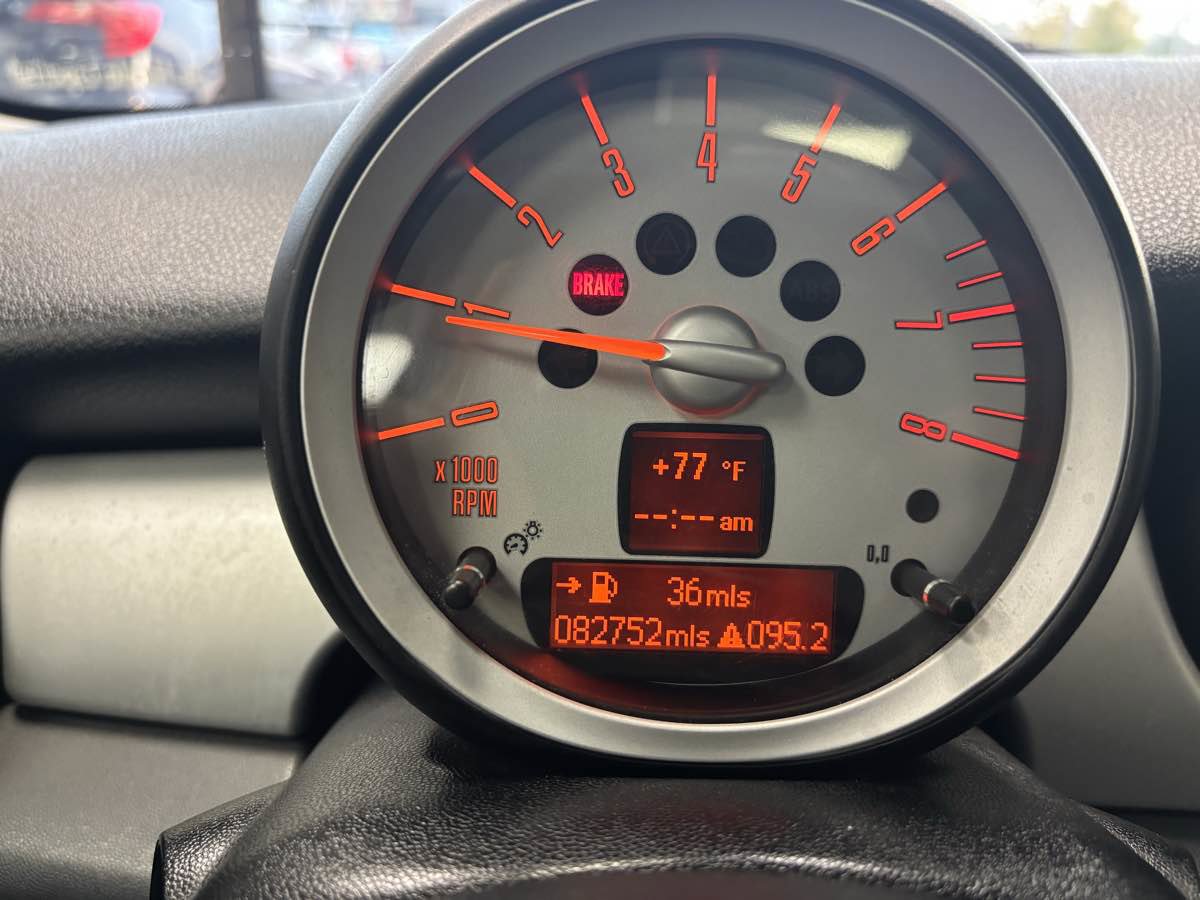 Used 2008 MINI Cooper Hardtop image 16