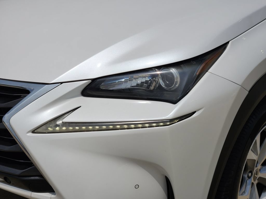 Used 2017 Lexus NX 200t FWD w/ Premium Package image 9