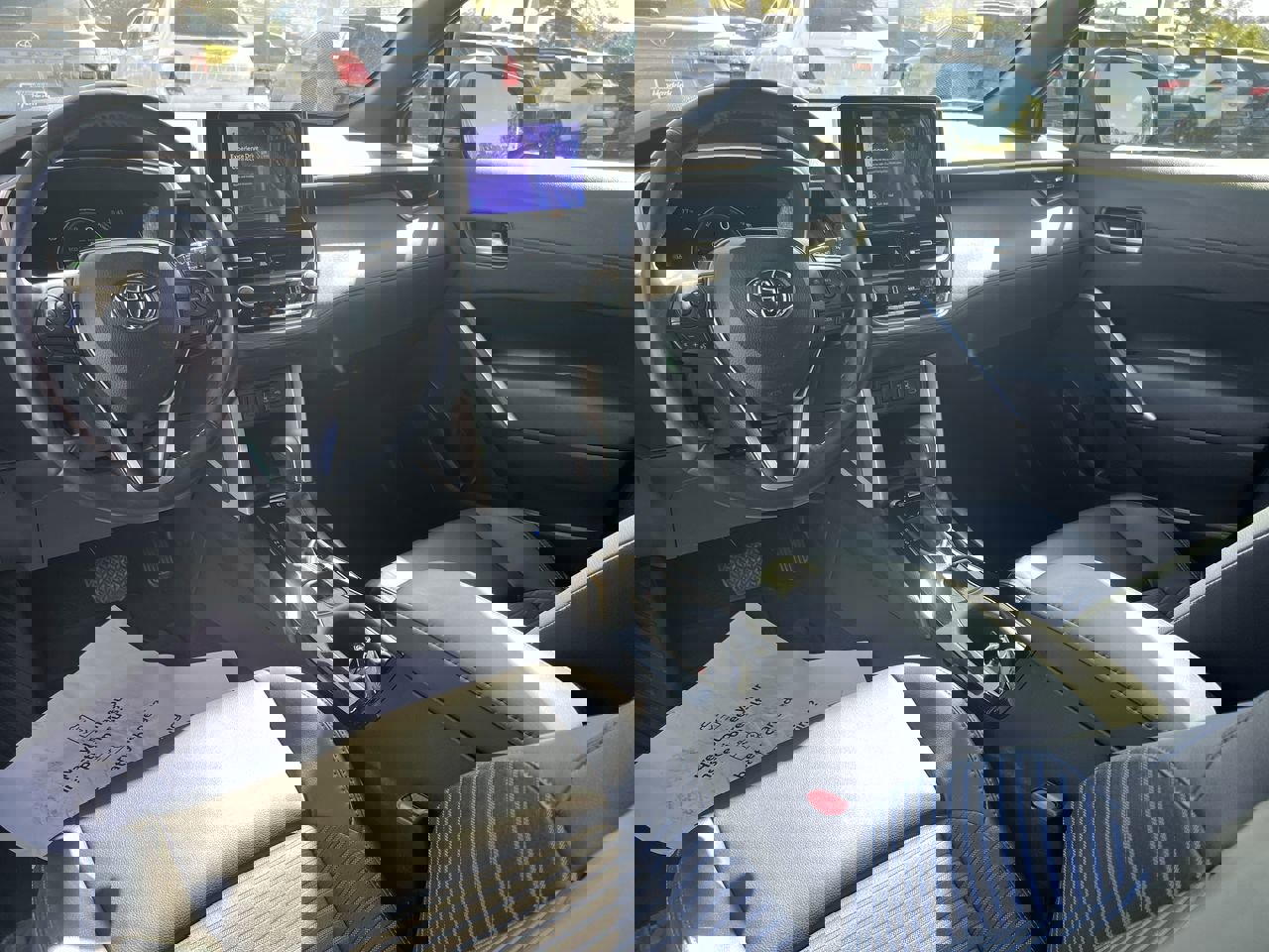 Used 2024 Toyota Corolla Cross XSE w/ Convenience Package image 30