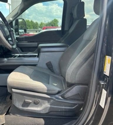 Used 2024 Ford F250 XLT w/ Black Appearance Package AWD/4WD image 10