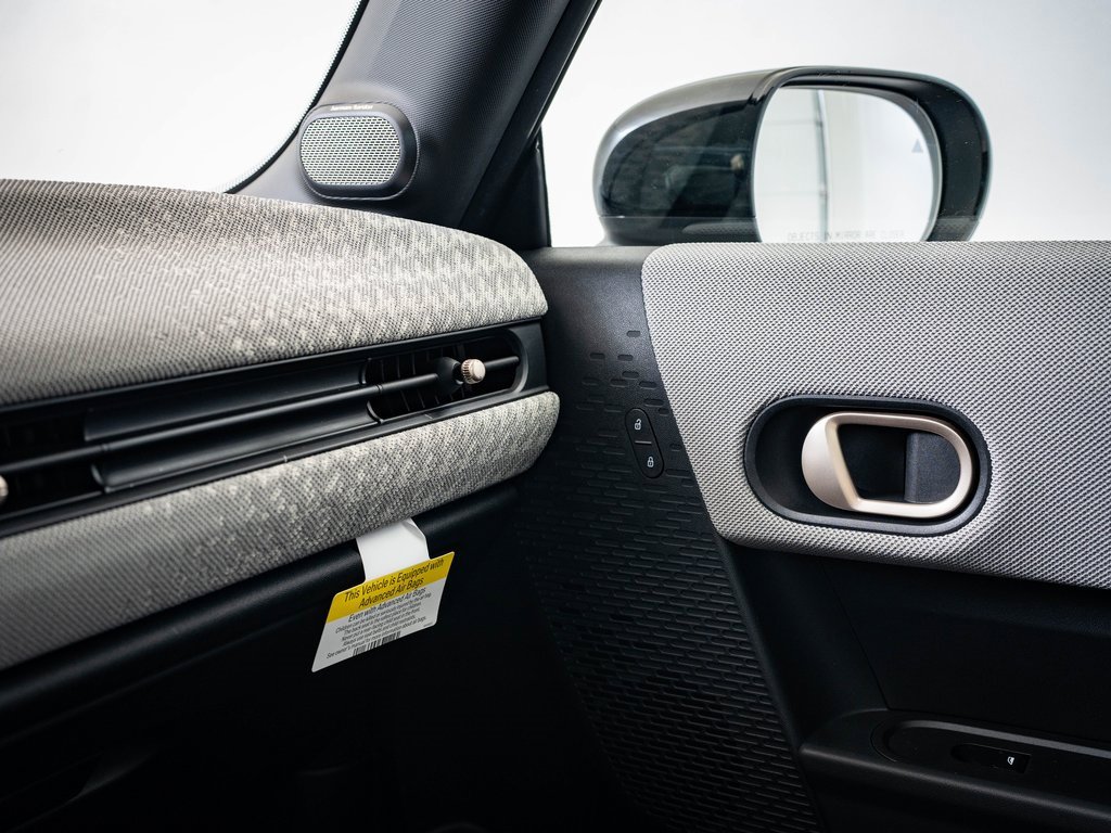 Certified 2025 MINI Cooper S image 32