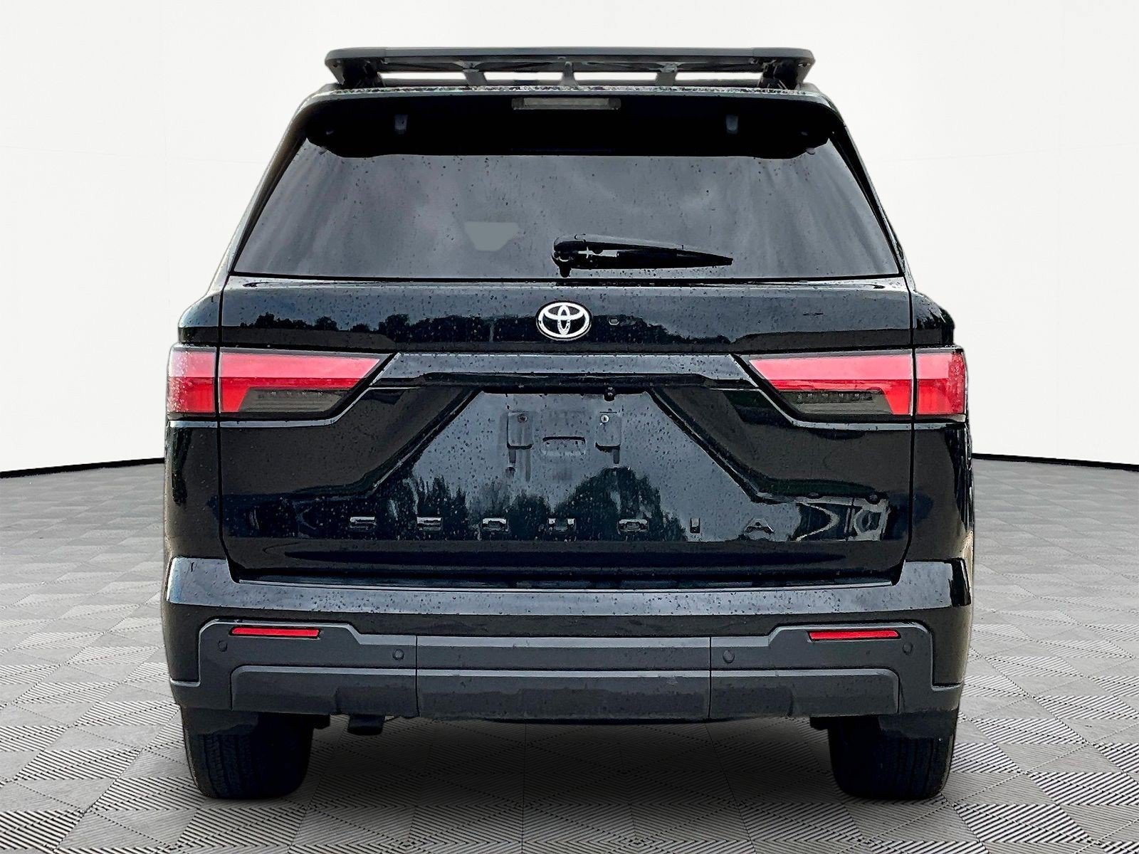 Used 2024 Toyota Sequoia SR5 w/ SR5 Premium Package AWD/4WD image 5
