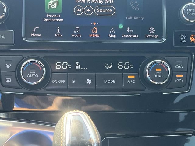 Used 2023 Nissan Maxima SR w/ Sport Mat Group FWD image 34