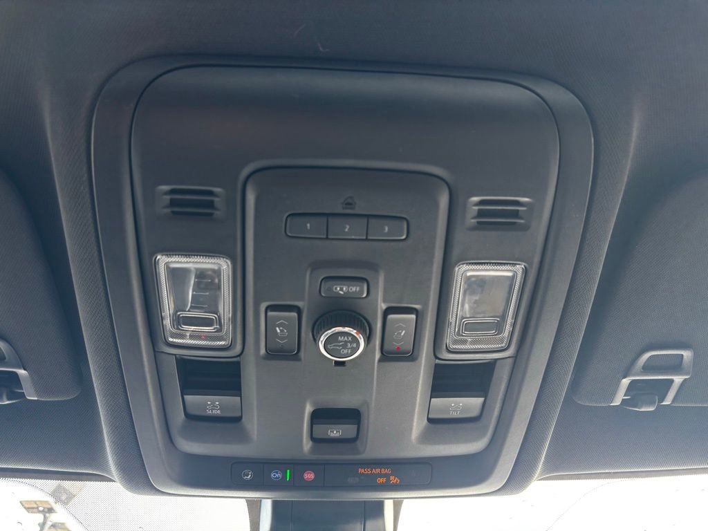 Used 2021 Chevrolet Tahoe High Country image 24