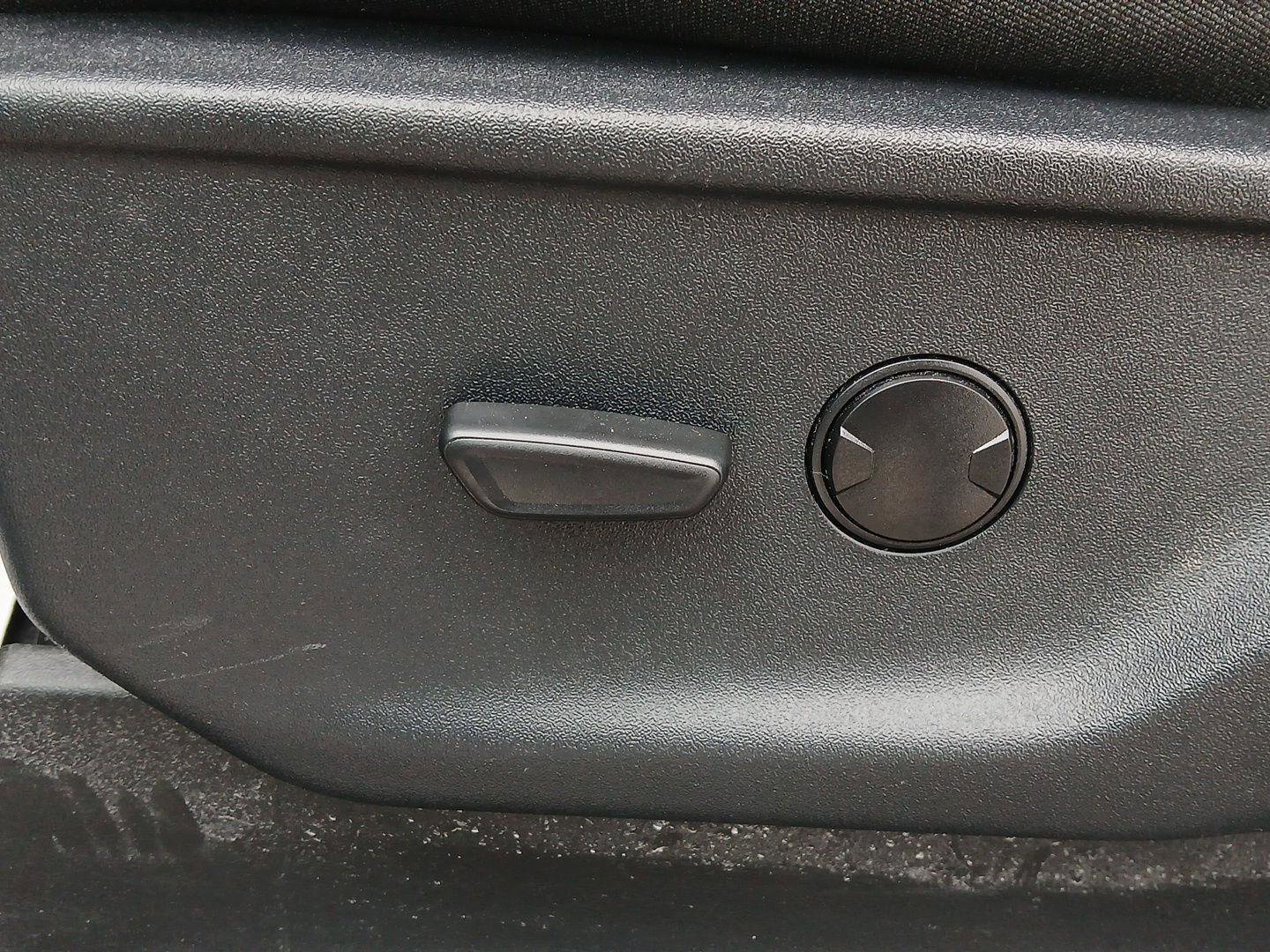 Used 2025 Ford F150 XLT w/ Equipment Group 301A Standard image 22