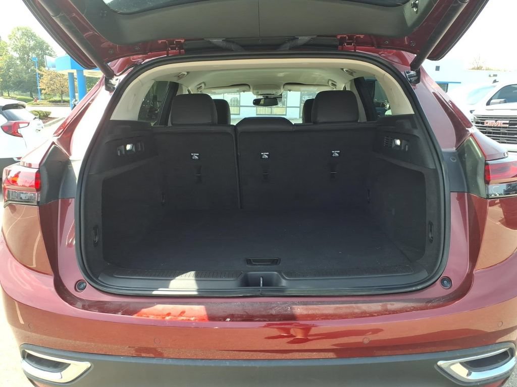 Used 2023 Buick Envision Essence AWD/4WD image 8
