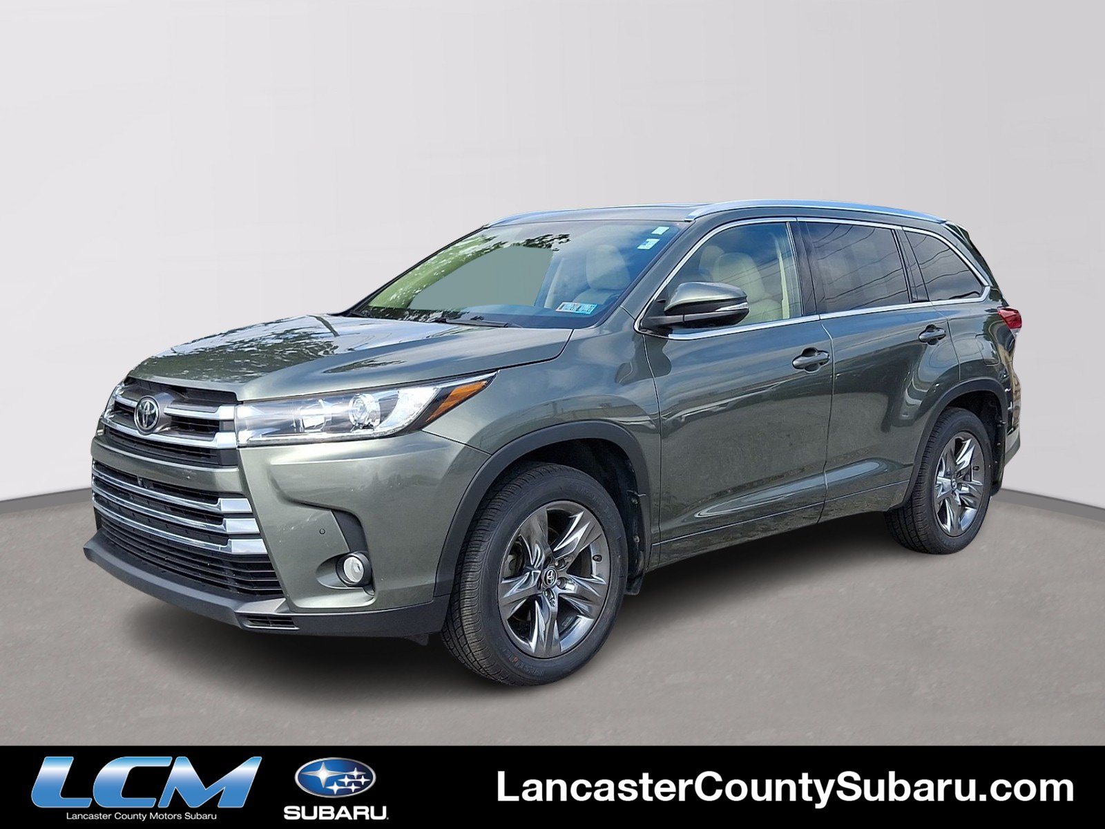 Used 2017 Toyota Highlander Limited Platinum AWD/4WD image 1