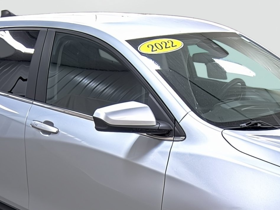 Used 2022 Chevrolet Equinox LT FWD image 15