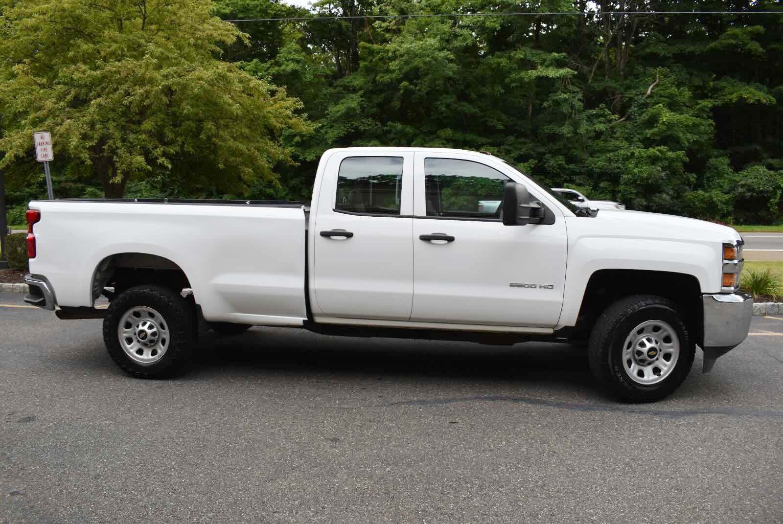Used 2018 Chevrolet Silverado 3500 W/T RWD image 3