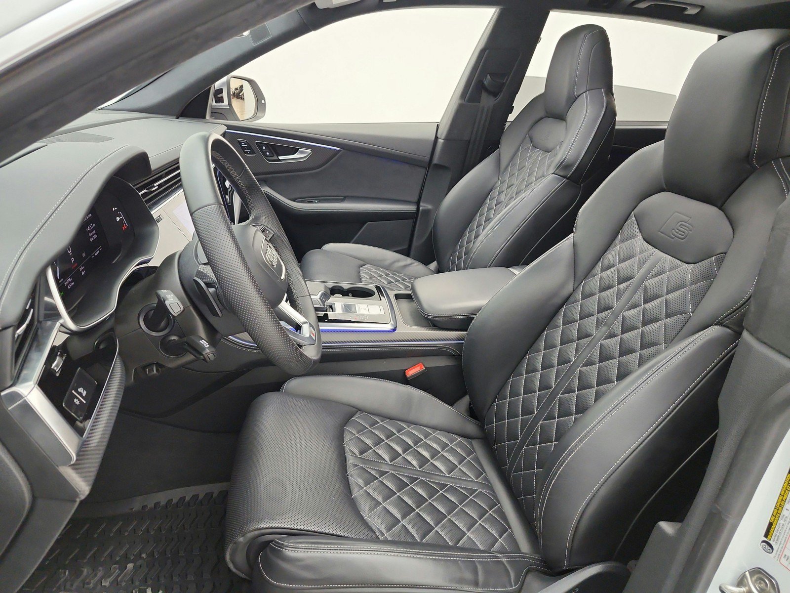 Used 2024 Audi SQ8 Prestige AWD/4WD image 15