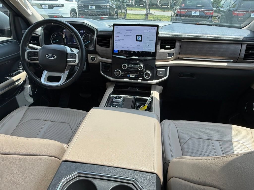 Used 2024 Ford Expedition Limited AWD/4WD image 23
