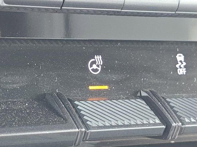 New 2025 GMC Hummer EV 2X image 15