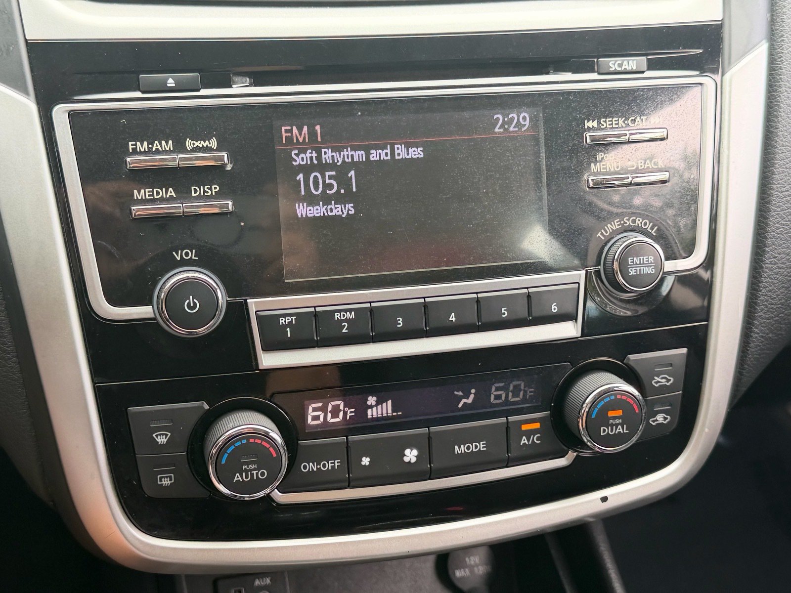 Used 2018 Nissan Altima 2.5 SV FWD image 22