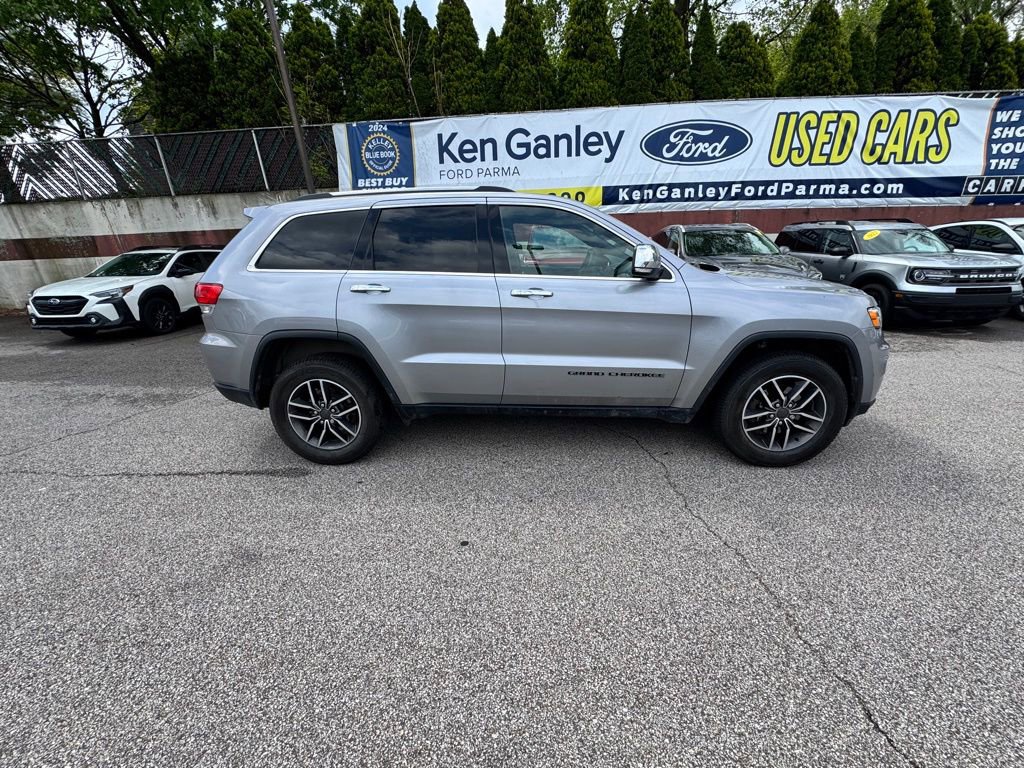 Used 2019 Jeep Grand Cherokee Limited AWD/4WD image 7
