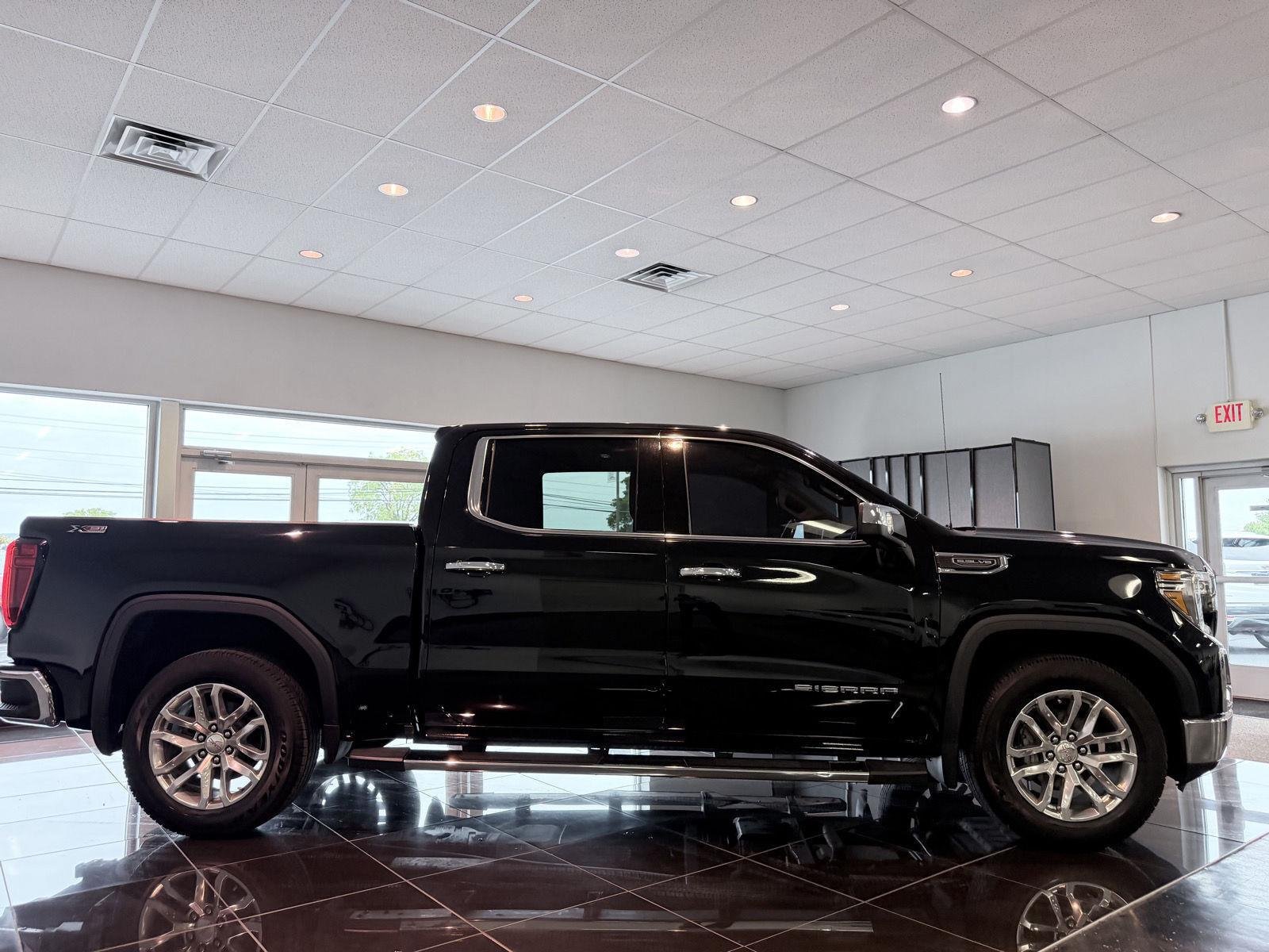 Used 2021 GMC Sierra 1500 SLT w/ SLT Premium Plus Package AWD/4WD image 21