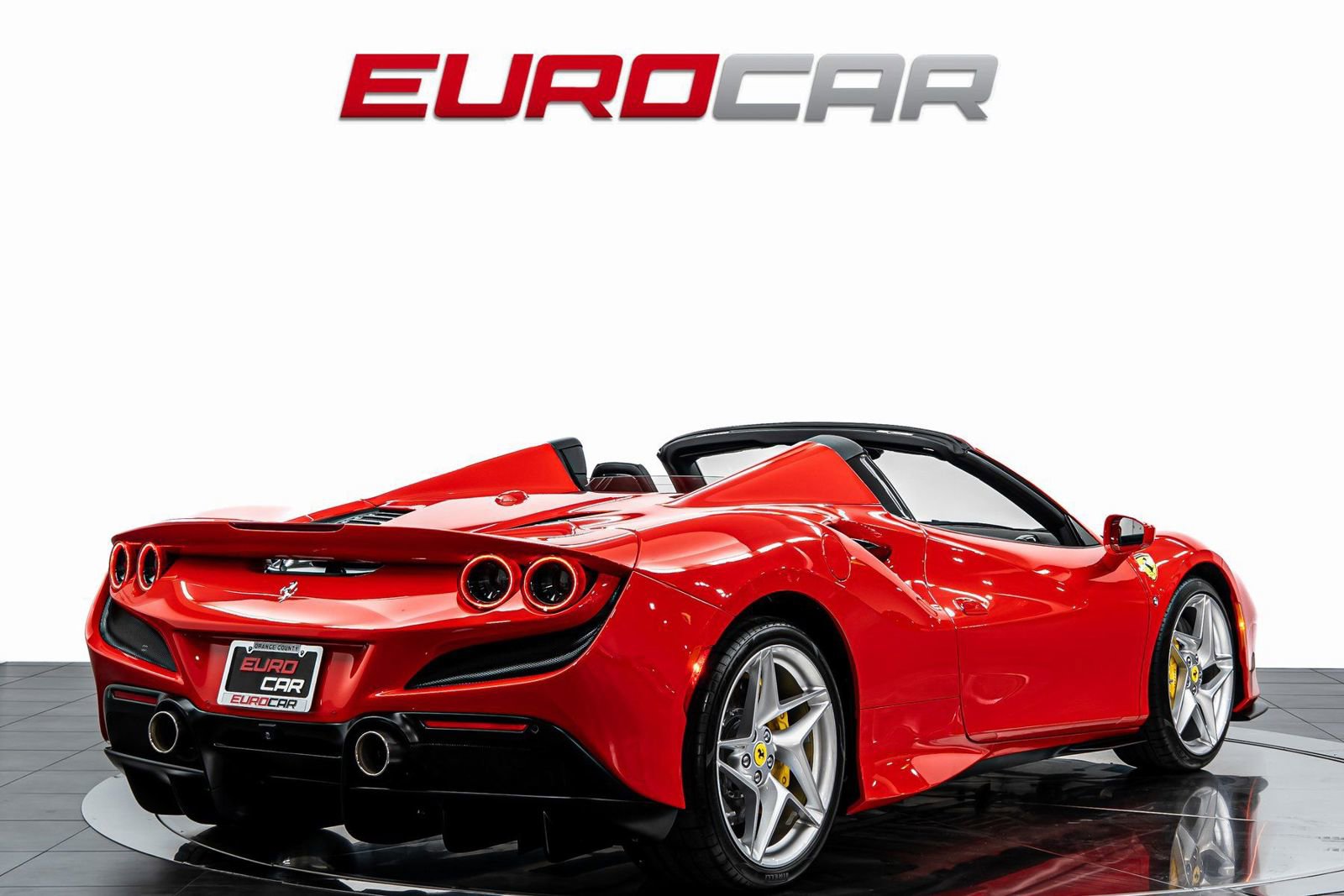 Used 2022 Ferrari F8 Tributo image 6