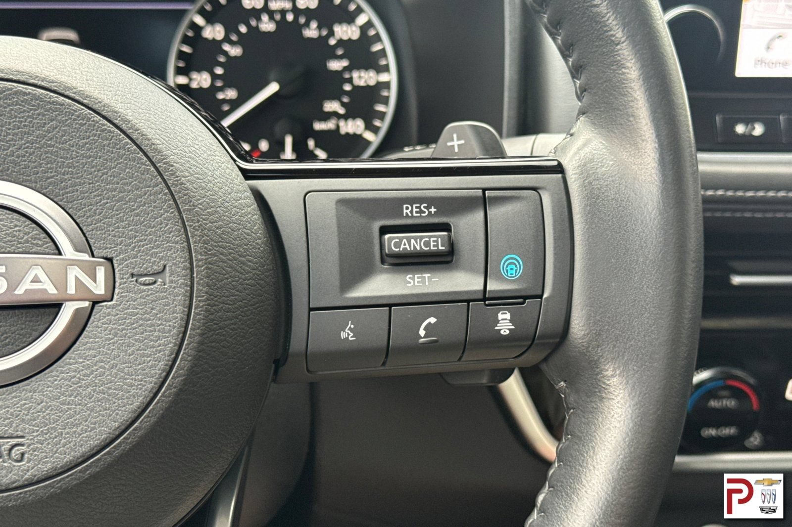 Used 2023 Nissan Rogue SL w/ SL Premium Package FWD image 30