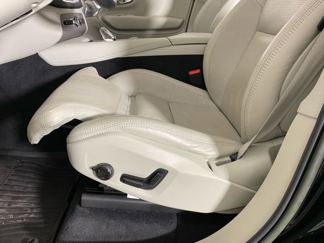 Certified 2023 Volvo XC90 B6 Ultimate w/ Protection Package Premier image 25