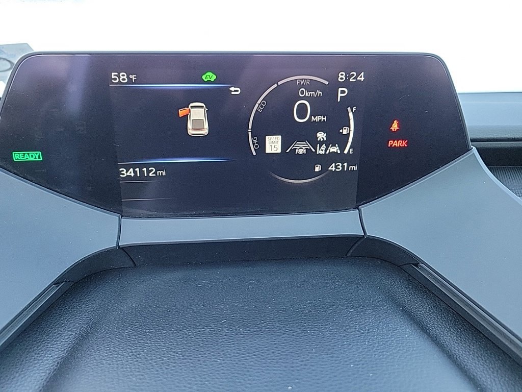 Used 2025 Toyota Prius LE FWD image 12