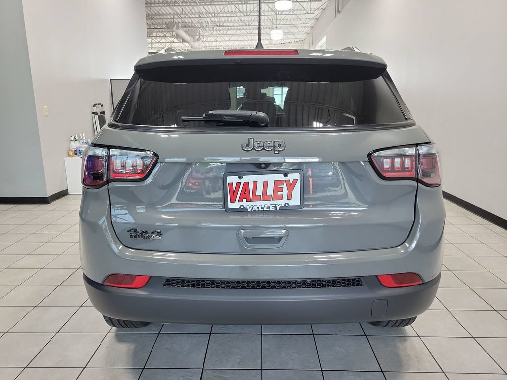 Certified 2023 Jeep Compass Latitude AWD/4WD image 8