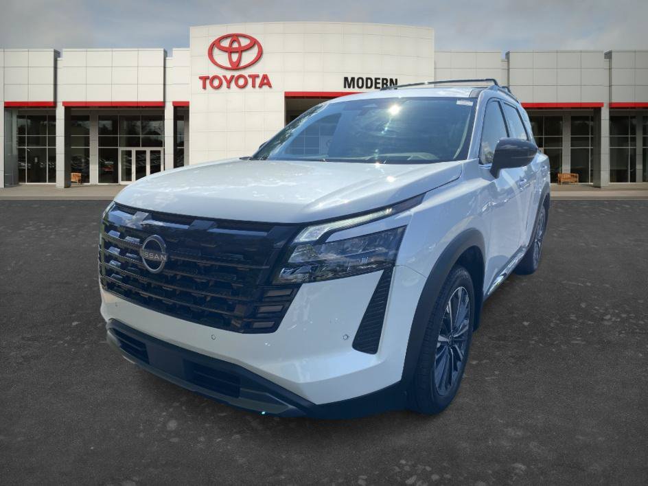 Used 2026 Nissan Pathfinder Platinum