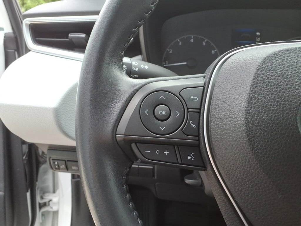 Used 2023 Toyota Corolla SE FWD image 18