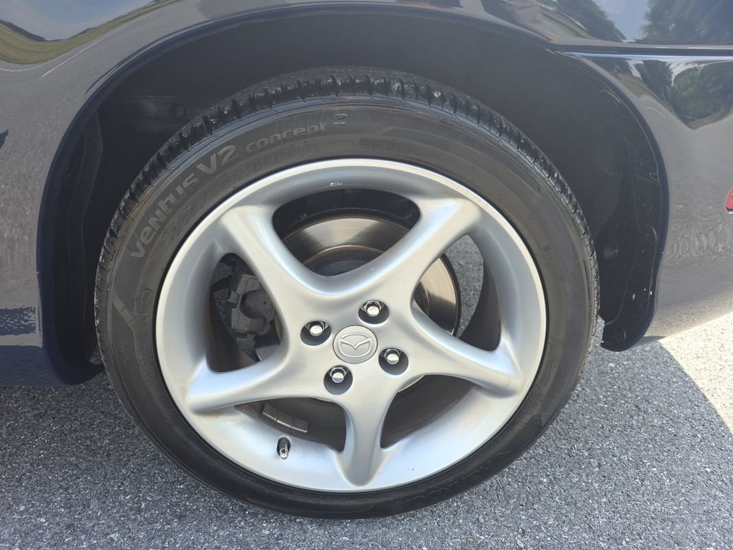 Used 2001 MAZDA MX-5 Miata RWD image 28