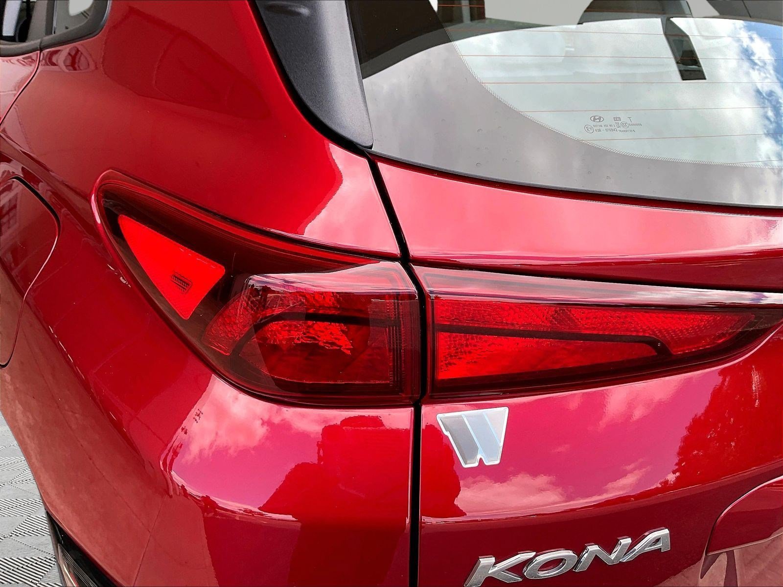 Used 2023 Hyundai Kona SE AWD/4WD image 22
