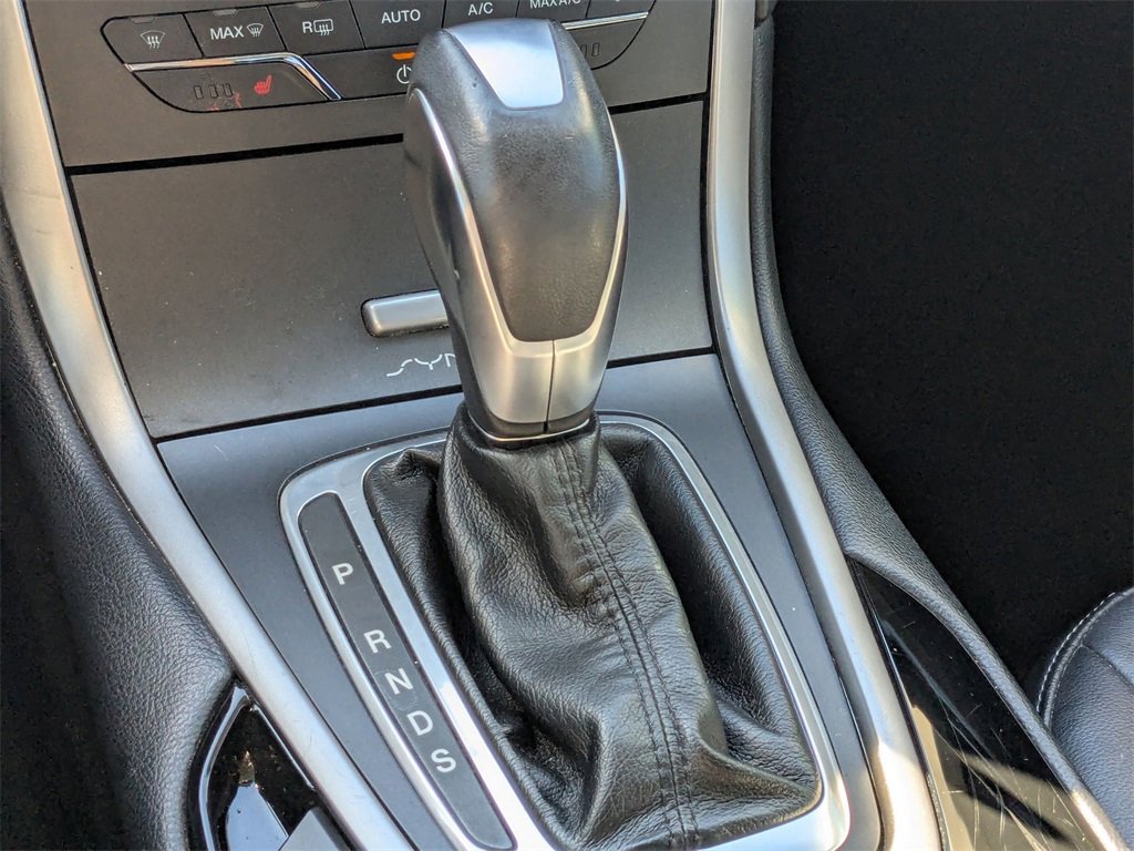 Used 2016 Ford Edge SEL w/ Equipment Group 201A image 9