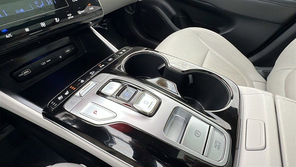 Used 2024 Hyundai Tucson Limited image 28