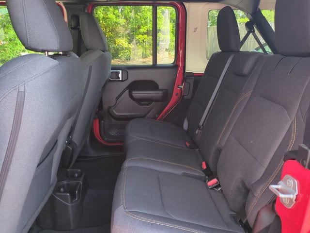 Used 2025 Jeep Wrangler Unlimited Sport AWD/4WD image 14