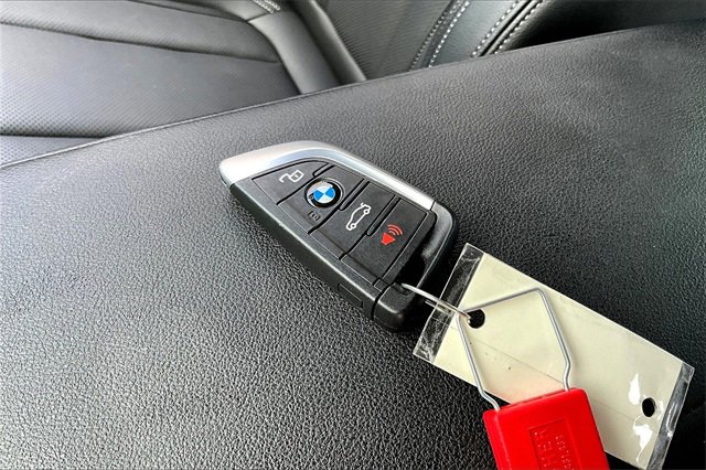 Used 2025 BMW 330i Sedan image 32