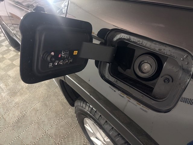 Used 2023 Jeep Grand Cherokee Limited image 56