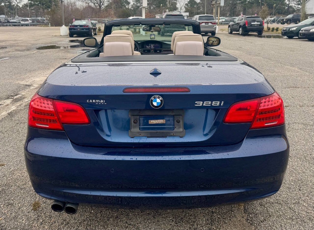 Used 2013 BMW 328i Convertible image 12