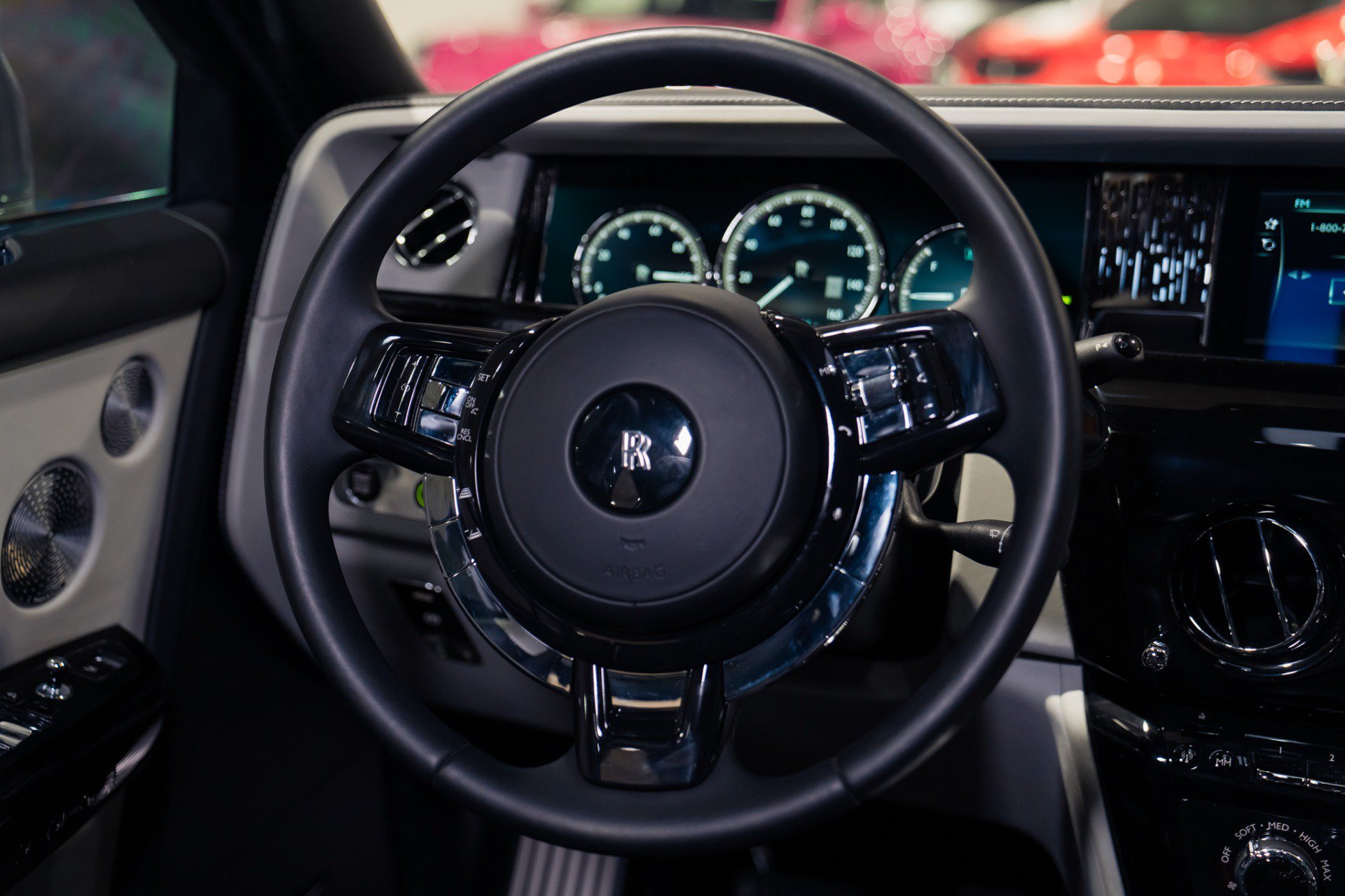 Used 2020 Rolls-Royce Phantom Sedan RWD image 55