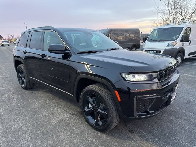 New 2026 Jeep Grand Cherokee Limited w/ Limited Altitude Package AWD/4WD image 14