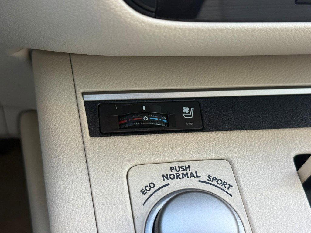 Used 2015 Lexus ES 350 w/ Premium Package image 26