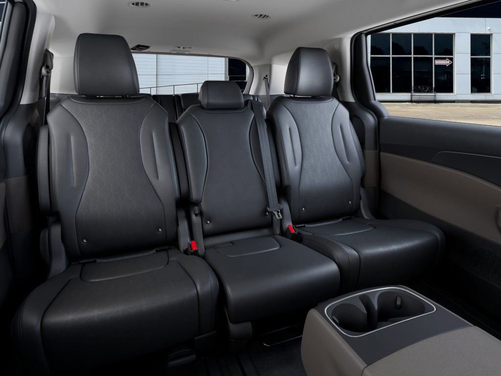 New 2026 Kia Carnival image 16