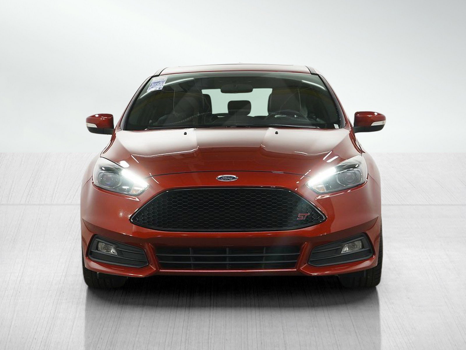 Used 2018 Ford Focus ST w/ Equipment Group 402A FWD image 8