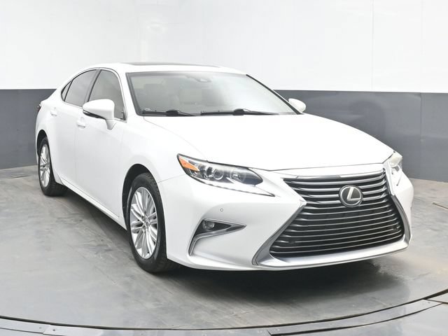 Used 2017 Lexus ES 350 w/ Premium Package FWD image 2