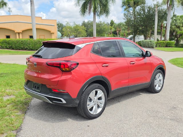 Certified 2024 Buick Encore GX Preferred w/ Comfort Package FWD image 4