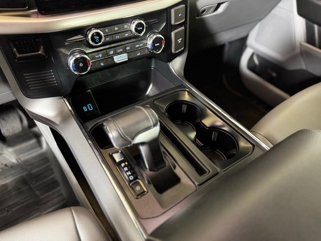 Used 2022 Ford F150 Lightning Pro image 17