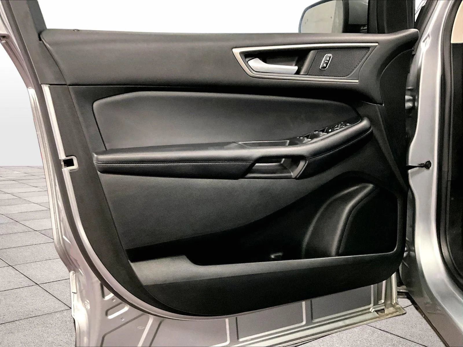 Certified 2023 Ford Edge SEL w/ Convenience Package image 22