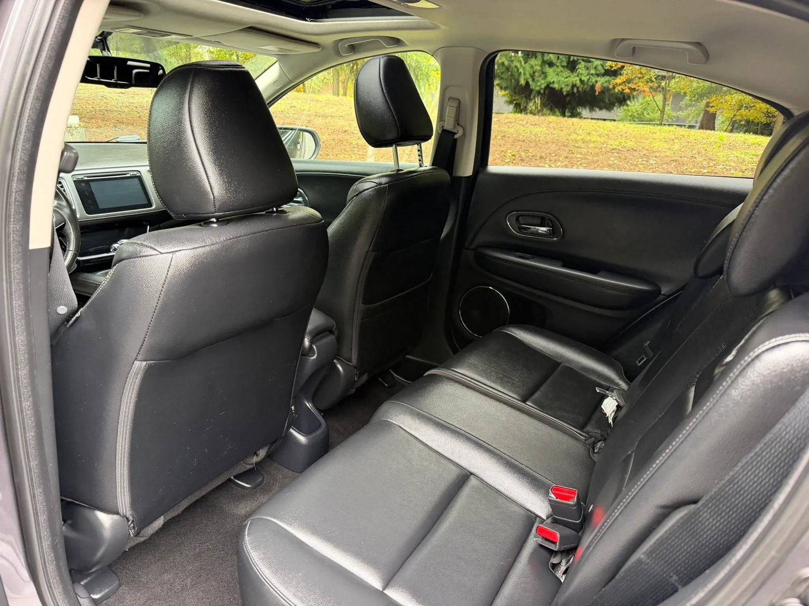 Used 2017 Honda HR-V EX-L image 5