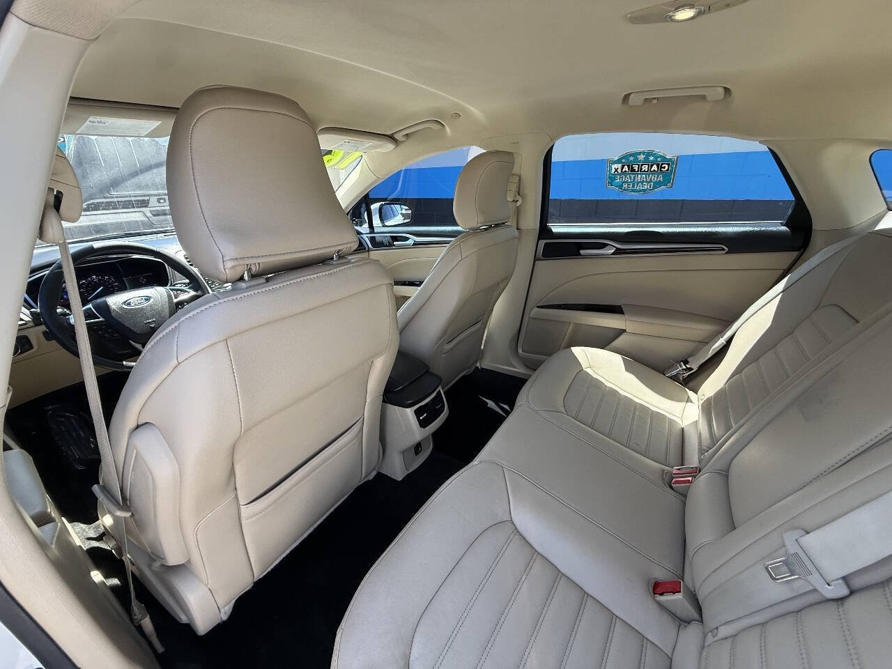 Used 2016 Ford Fusion SE w/ Equipment Group 502A FWD image 11