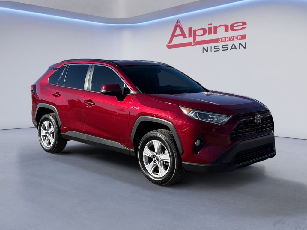 Used 2021 Toyota RAV4 XLE image 7